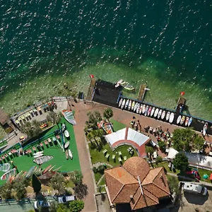 surf-hotel-pier-montagnoli-group.it-lombardy.com/