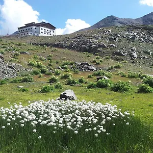 hotel-folgore.it-lombardy.com/