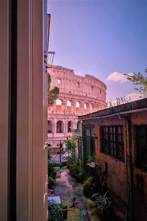 Tre R Colosseo Řím Itálie